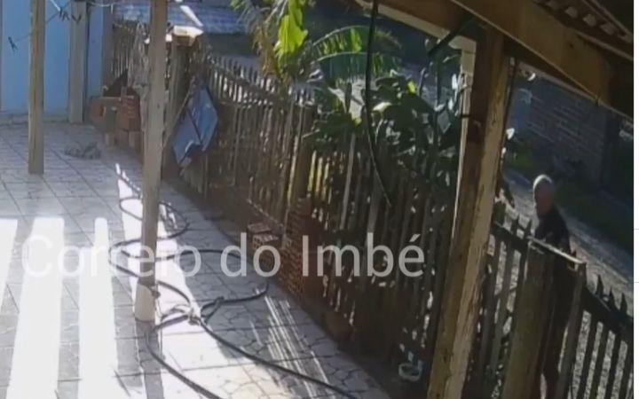 POLÍCIA CIVIL PRENDE HOMEM INVESTIGADO POR MAUS-TRATOS CONTRA ANIMAL DOMÉSTICO EM BALNEÁRIO PINHAL
