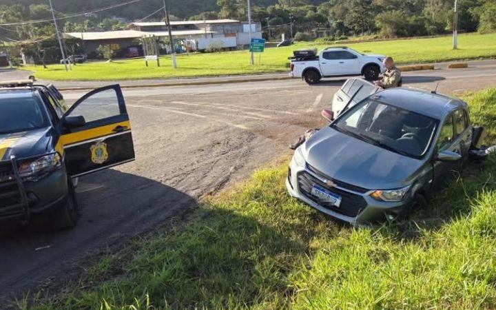 PRF prende motorista embriagado e sem direito de dirigir após fuga em Osório