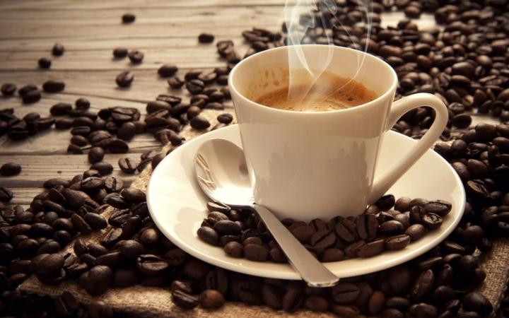 Café fica mais barato, mas alta nos preços pode voltar nos próximos meses