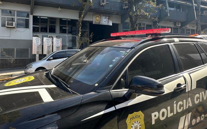 Crânio afundado, coração deslocado e casa sem portas: polícia revela detalhes da investigação sobre menino morto pelo pai em Viamão