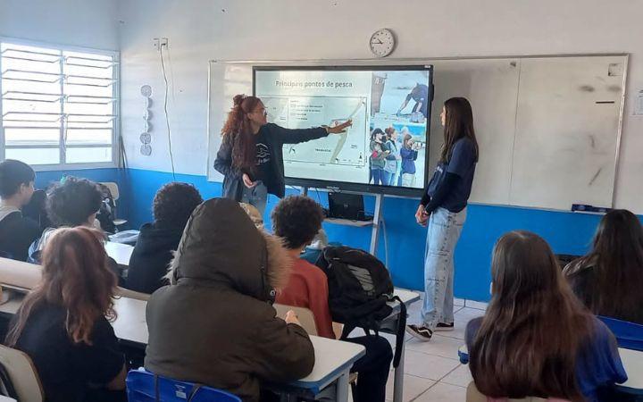 EMEF ESTADO DE SANTA CATARINA EM IMBÉ RECEBE PROJETO BOTOS DA BARRA