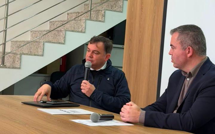 Secretário de Desenvolvimento e presidente da AMVAG participam de assembleia da Amlinorte