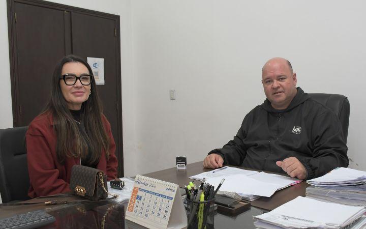 Diretora da EEEM Nove de Maio busca apoio da Prefeitura de Imbé para viabilizar investimentos