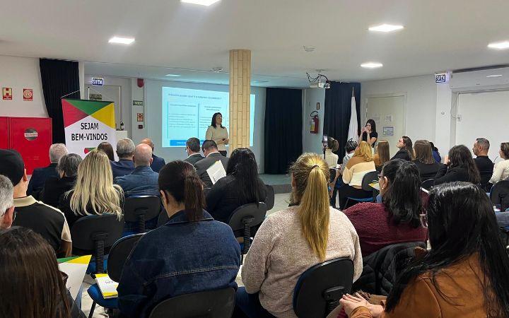 TRAMANDAÍ SEDIA ENCONTRO REGIONAL DA ARTAFAM APÓS MAIS DE 10 ANOS
