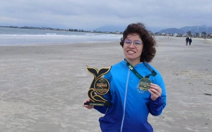 Atleta de Osório fica entre as melhores em travessia de 5 km em Santa Catarina
