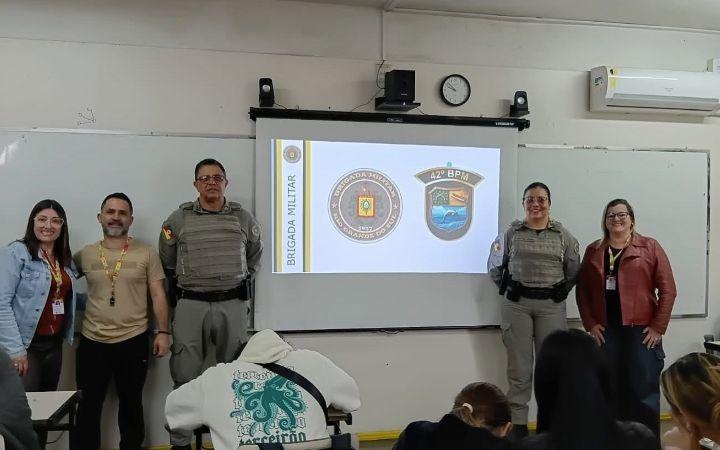 Brigada Militar promove palestras sobre educação para o trânsito