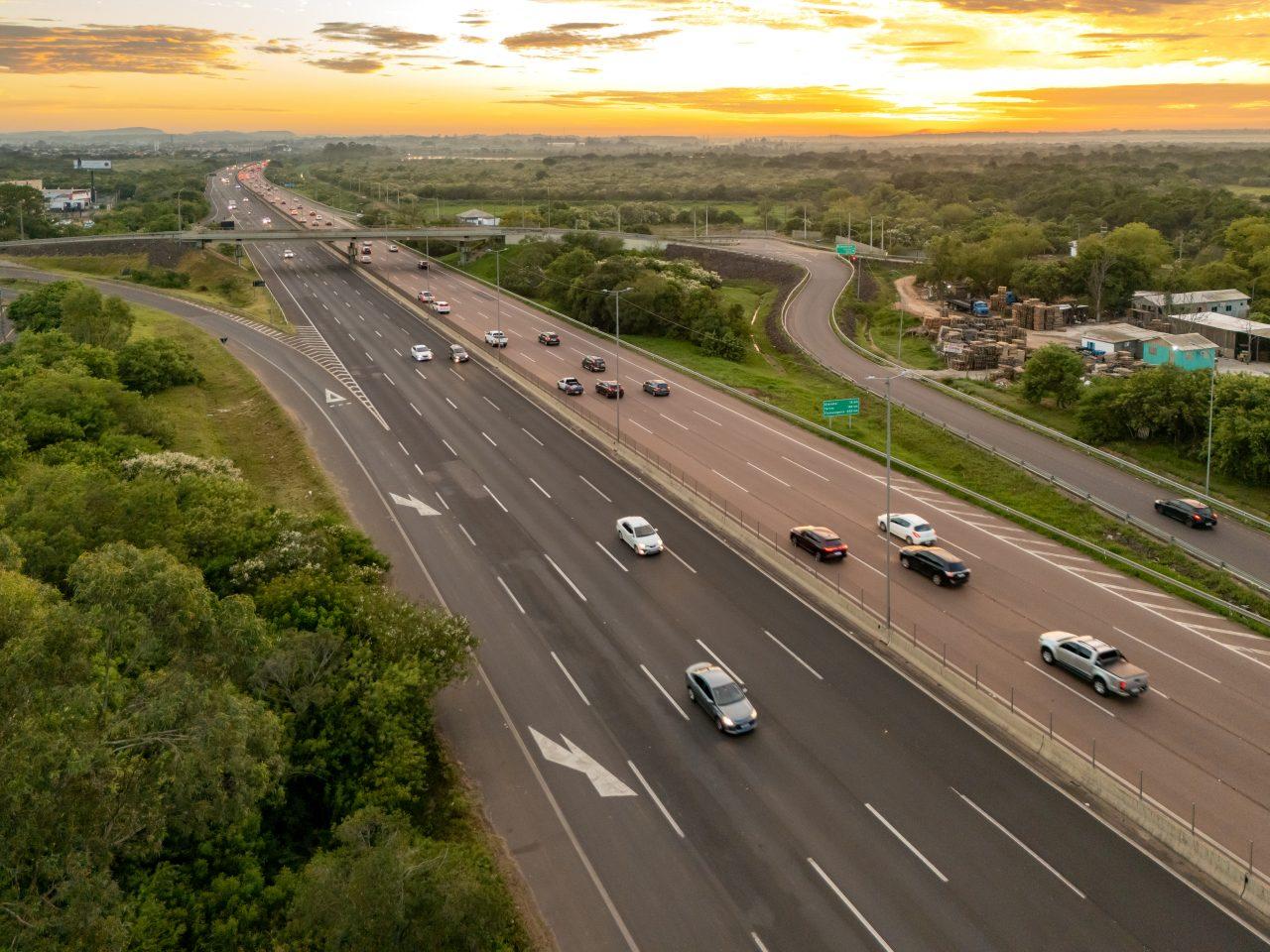 Feriado de Nossa Senhora Aparecida deve movimentar quase 1 milhão de veículos nas rodovias administradas pela ViaSul
