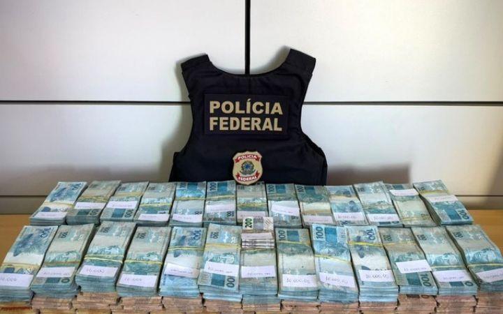 PF apreende R$ 815 mil em espécie em Porto Alegre/RS