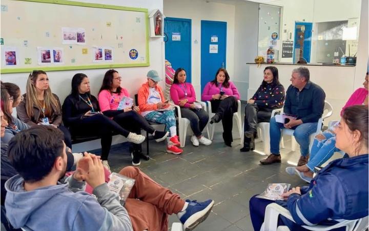 TRAMANDAÍ PROMOVE AÇÃO DE CONSCIENTIZAÇÃO SOBRE VIOLÊNCIA CONTRA MULHERES E MAUS-TRATOS A ANIMAIS