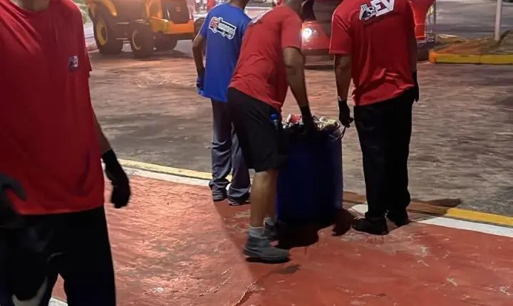 🛑 12 toneladas de lixo são retiradas da faixa de areia após o Réveillon em Capão da Canoa