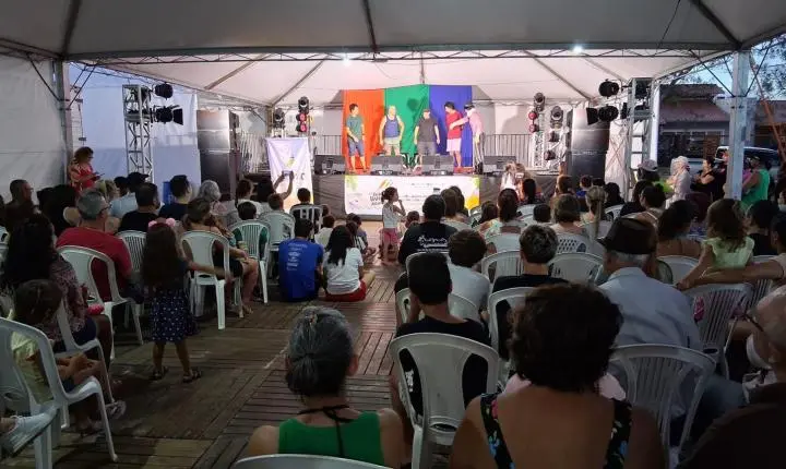 📚🎼13ª FEIRA DO LIVRO DE ATLÂNTIDA SUL REÚNE GRANDE PÚBLICO COM ATRAÇÕES CULTURAIS