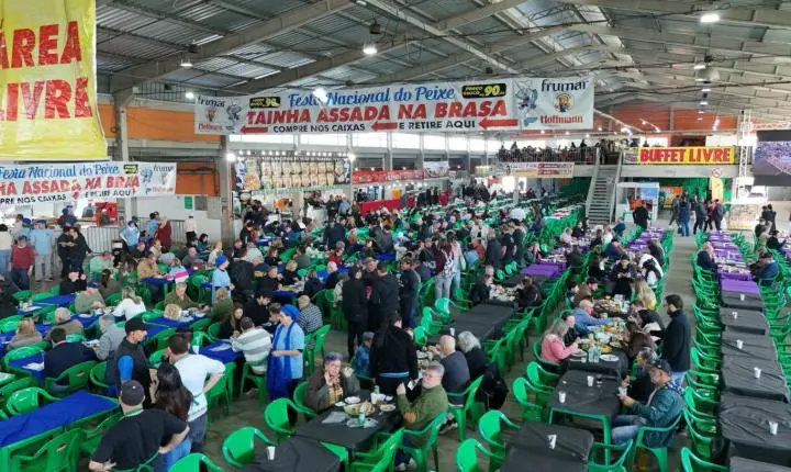 🎣✨ A 34ª Festa Nacional do Peixe reúne mais de 25 mil pessoas na primeira semana!