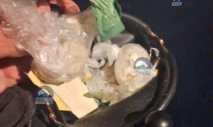 🚨Ação da Guarda Municipal resultou na apreensão de mais de 100 porções de crack e entorpecentes