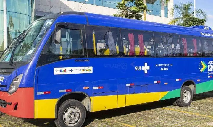 Articulação do governo municipal de Imbé garante micro-ônibus para transporte de pacientes para radioterapia