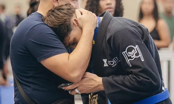 Atleta da Alliance Jiu-Jitsu de Tramandaí brilha no cenário internacional e conquista título no Sul-Americano
