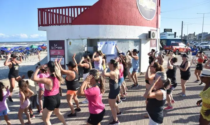 Aulão de dança movimentou a  beira-mar de Imbé