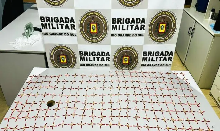 Brigada Militar apreende 778 pedras de crack em Balneário Pinhal