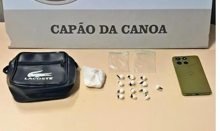 Brigada Militar prende homem por tráfico de drogas e apreende cocaína em Capão da Canoa