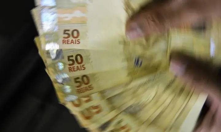 Câmara aprova regras mais rígidas para devedor contumaz