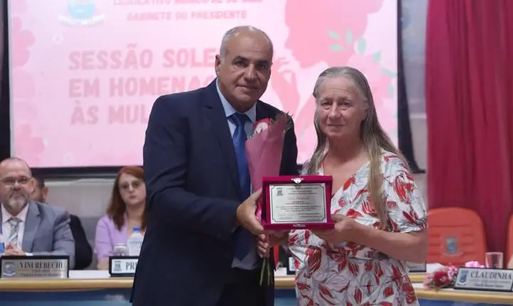 CÂMARA DE VEREADORES DE IMBÉ REALIZOU SESSÃO SOLENE EM HOMENAGEM ÀS MULHERES