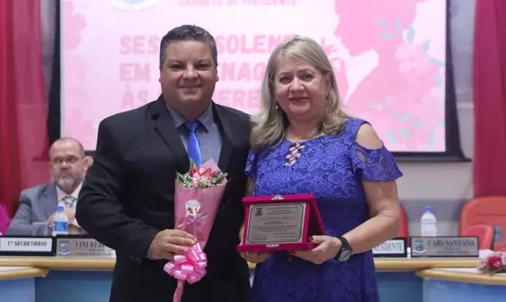 CÂMARA DE VEREADORES DE IMBÉ REALIZOU SESSÃO SOLENE EM HOMENAGEM ÀS MULHERES