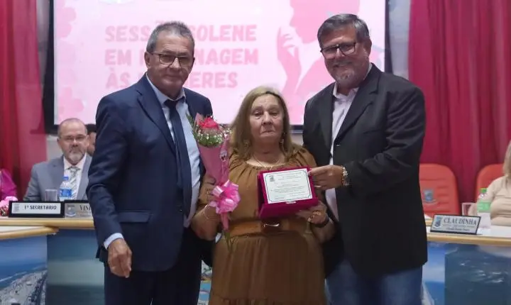 CÂMARA DE VEREADORES DE IMBÉ REALIZOU SESSÃO SOLENE EM HOMENAGEM ÀS MULHERES