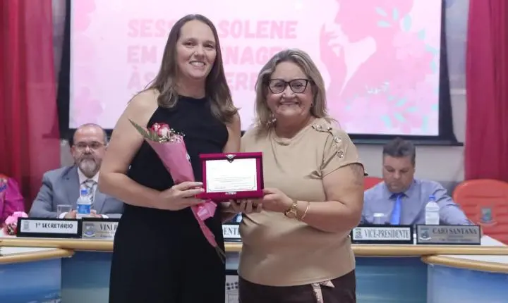 CÂMARA DE VEREADORES DE IMBÉ REALIZOU SESSÃO SOLENE EM HOMENAGEM ÀS MULHERES