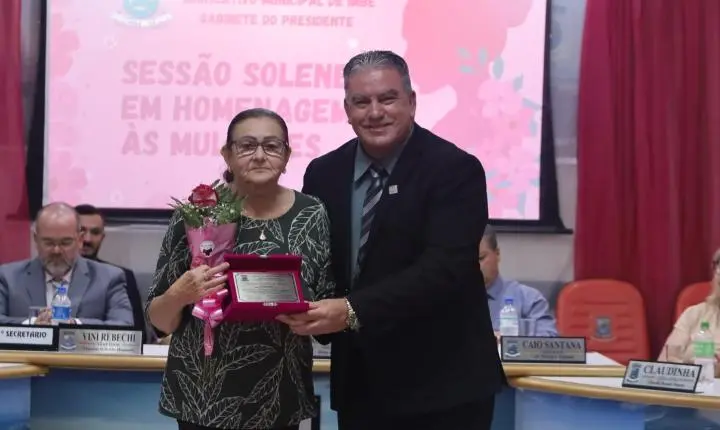 CÂMARA DE VEREADORES DE IMBÉ REALIZOU SESSÃO SOLENE EM HOMENAGEM ÀS MULHERES