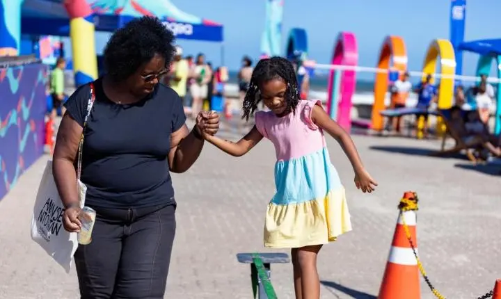 Caravana da Corsan transforma férias de verão em aprendizado para toda a família
