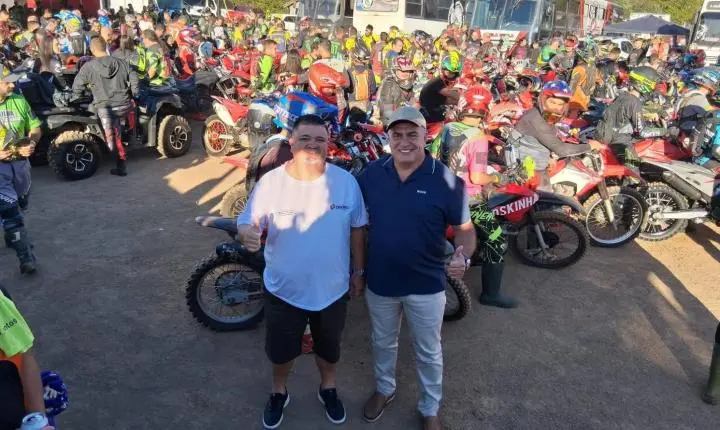 CERCA DE 500 MOTOCICLISTAS PARTICIPAM DO 15° ENCONTRO DOS TRILHEIROS DOS VENTOS EM OSÓRIO