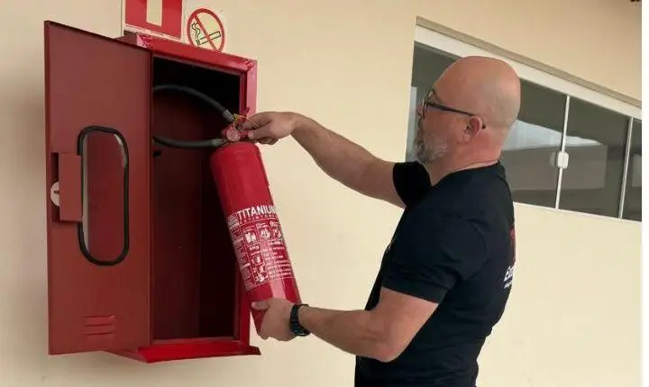 Cidreira reforça segurança das escolas com novos equipamentos de Prevenção e Proteção Contra Incêndio