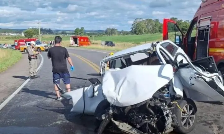 🛑 Colisão frontal entre três veículos deixa um morto e feridos na RSC-453, na Rota do Sol