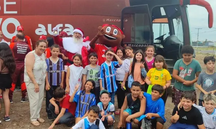 CONSULADO DO INTER PARTICIPA DA FESTA DE NATAL NA ESCOLA MUNICIPAL JOSÉ PAULO DA SILVA EM ATLÂNTIDA SUL