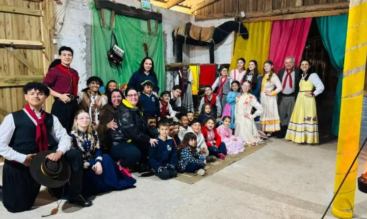 CULTURA GAÚCHA É ABORDADA EM PROJETO DA SMED COM ALUNOS DA REDE MUNICIPAL DE IMBÉ