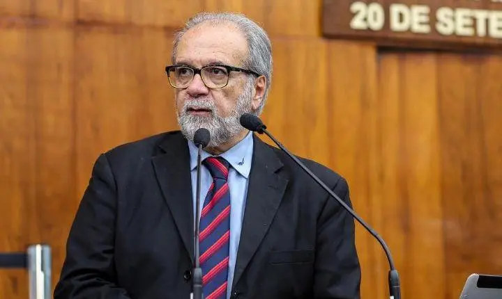 Deputado Victorino propõe tornozeleira identificada para autores de violência contra a mulher 