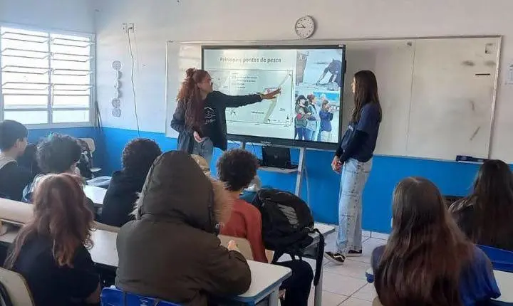 EMEF ESTADO DE SANTA CATARINA EM IMBÉ RECEBE PROJETO BOTOS DA BARRA