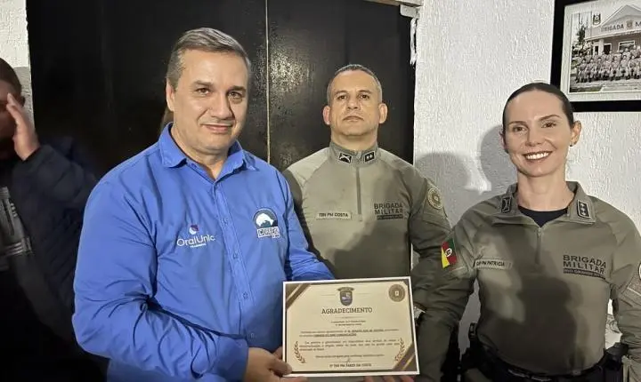 Empresários e autoridades são homenageados pela Brigada Militar em cerimônia realizada em Imbé