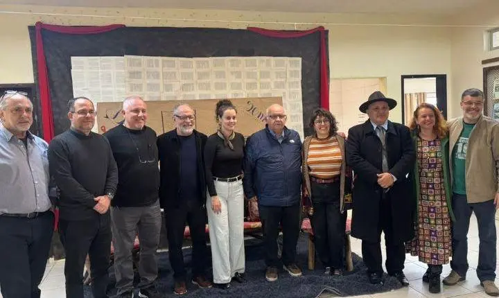 Escola 16 de Dezembro promove projeto de incentivo à leitura e inaugura Galeria de Escritores Osorienses