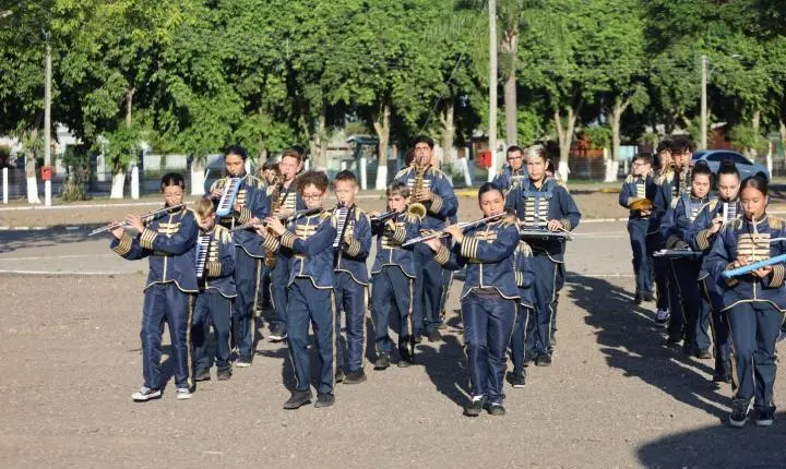 ESCOLA DE MÚSICA GUARACYRA RAMOS KRAEMER DE IMBÉ FAZ APRESENTAÇÃO EM CAPIVARI DO SUL