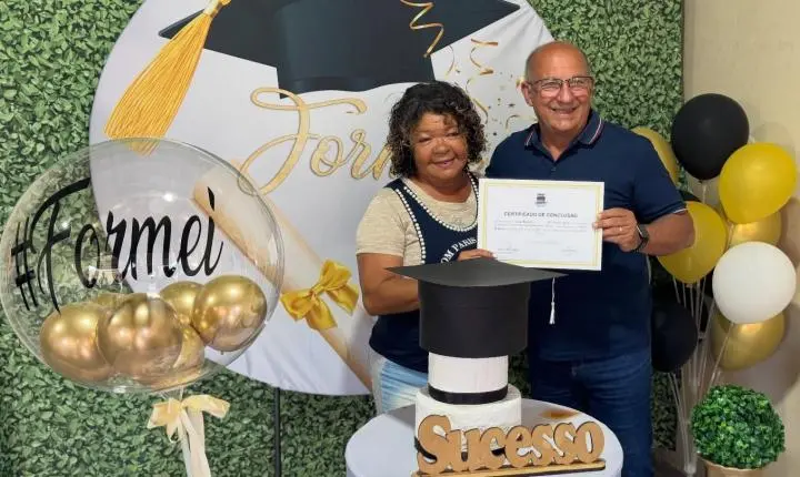 Formatura dos cursos de Barbearia, Velas Aromáticas e Jardinagem reúne alunos no Centro de Convivência do Jardim Atlântico  em Tramandaí