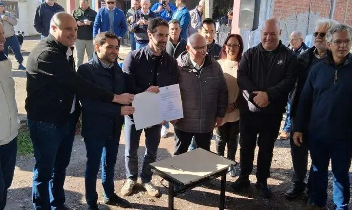 Governador do Estado e prefeito de Osório assinam convênio para as obras de duplicação e revitalização da ERS – 030 em Osório