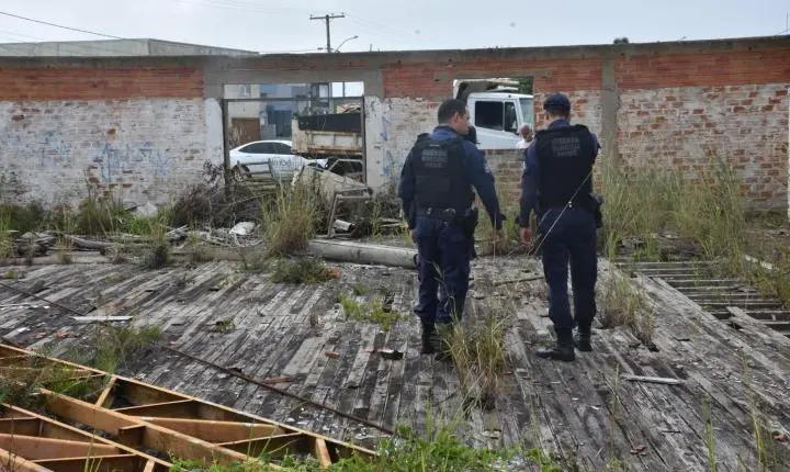 Guarda Municipal de Imbé faz operação de vistoria em área de ocupação irregular