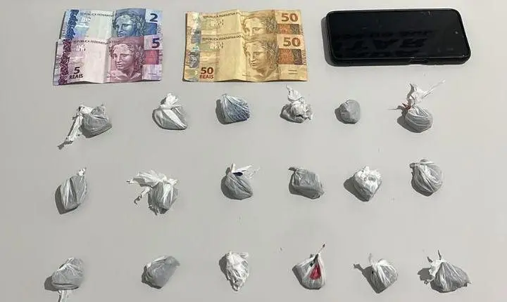 Homem é preso por tráfico de entorpecentes, na terça-feira (28/7), no bairro Albatroz em Osório.