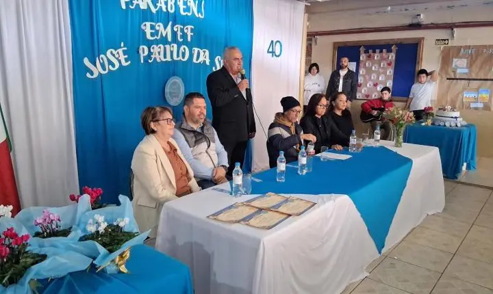 Homenagens e arte em grafite marcam o aniversário de 40 anos da Escola Municipal José Paulo da Silva em Atlântida Sul neste sábado