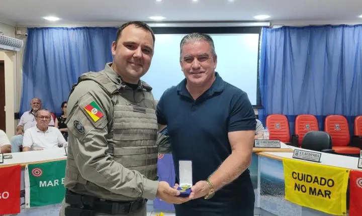 Imbé homenageia forças de segurança, em sessão solene da 9ª Operação Verão 2026