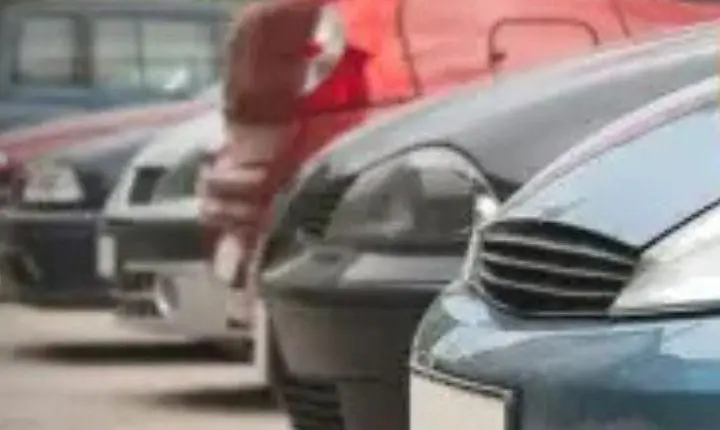 Leilão on-line com 595 veículos e sucatas ocorre na quarta-feira (29)