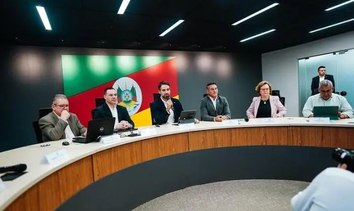 Leite e Zucco avançam na transição de governo com apresentação sobre o Plano Rio Grande e a Defesa Civil