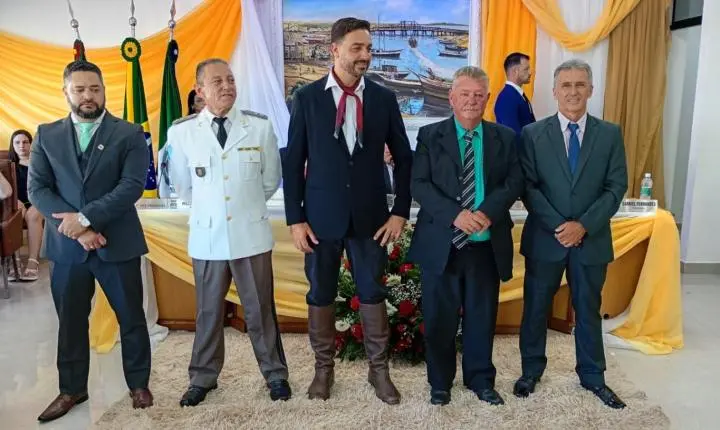 Nova Mesa Diretora da Câmara de Vereadores de Tramandaí toma posse para o exercício de 2026