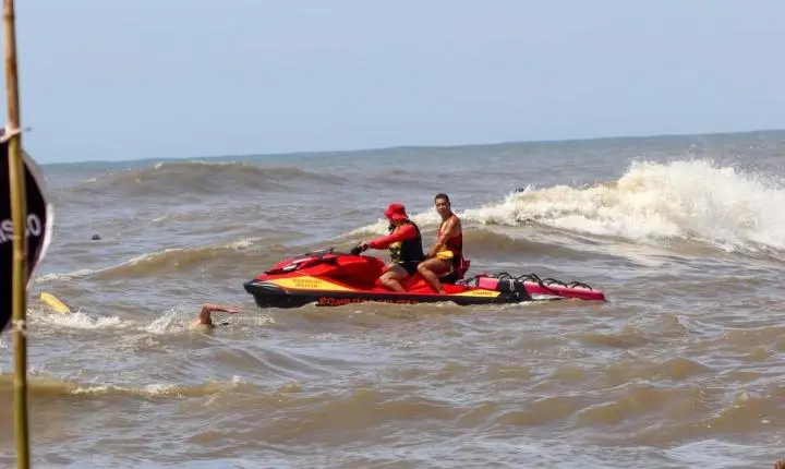 Ondas, técnica e superação marcam o Guarda-Vidas de Pedra em Torres