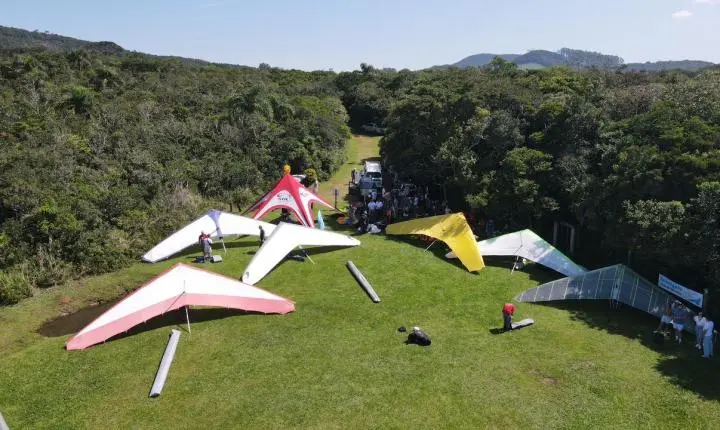 Os céus de Osório ganharam ainda mais vida neste fim de semana com o Festival de Voo Livre 2026 🪂✨